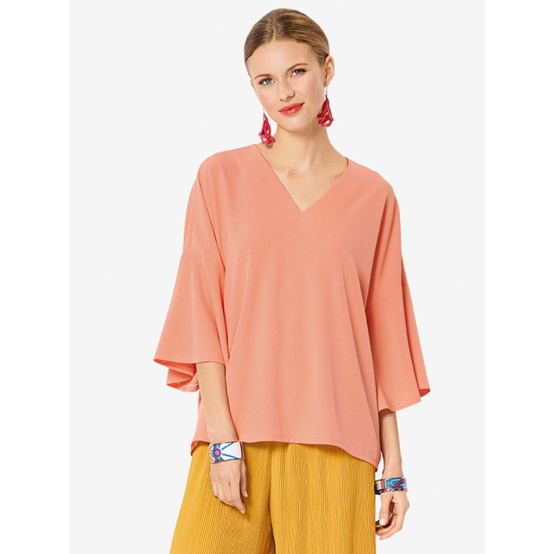 Pattern V-neck silk blouse...