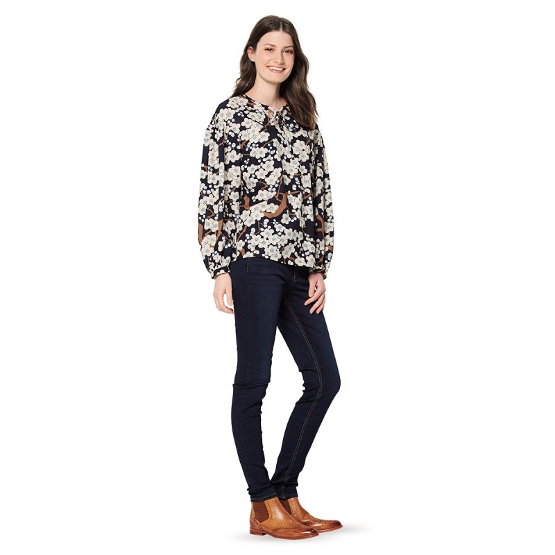 Pattern Straight cut blouse...