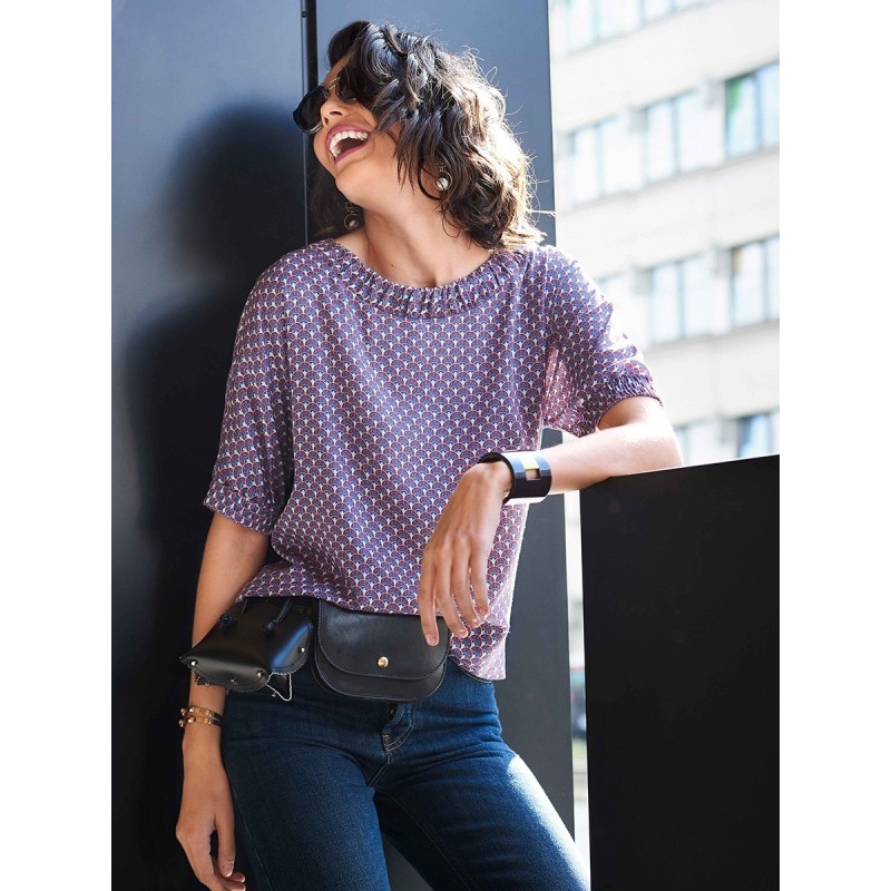 Pattern Blouse with an...