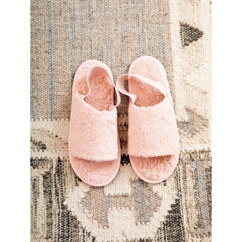 Pattern House fur slippers...