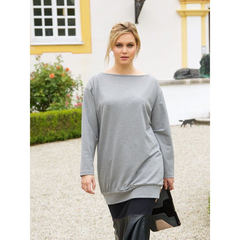 Pattern Pullover of a...