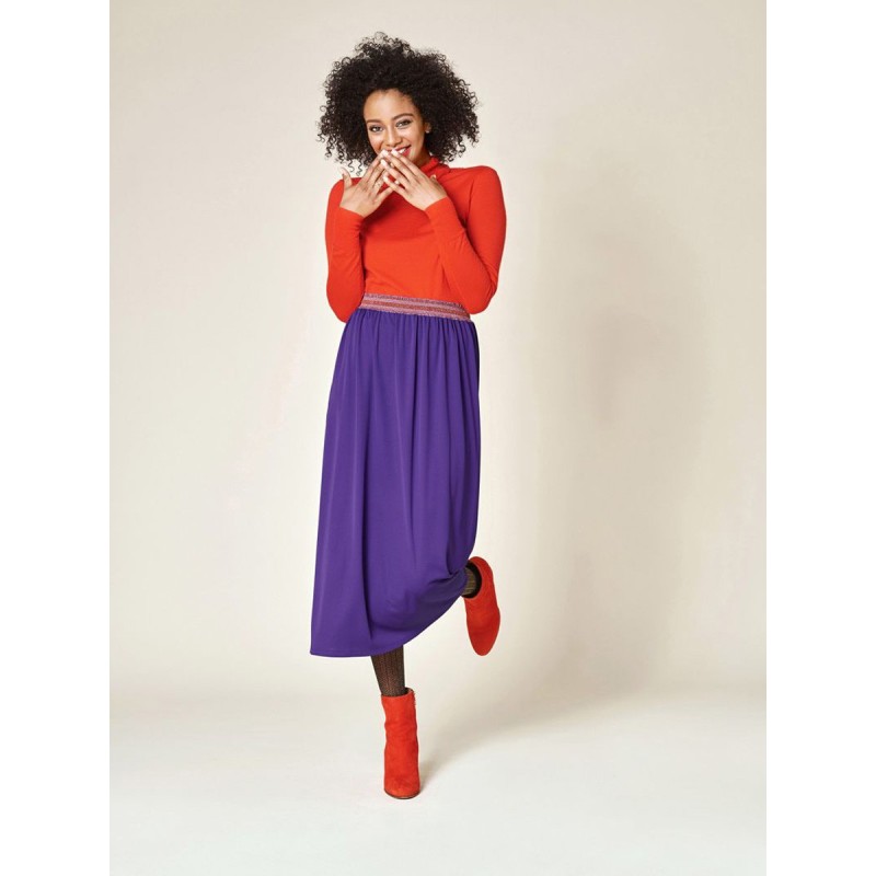 Pattern Midi skirt on an...